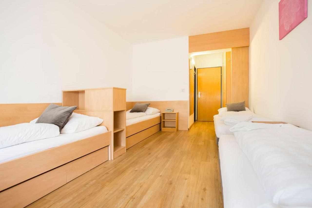 Mynext - Westbahnhof One Hostal *