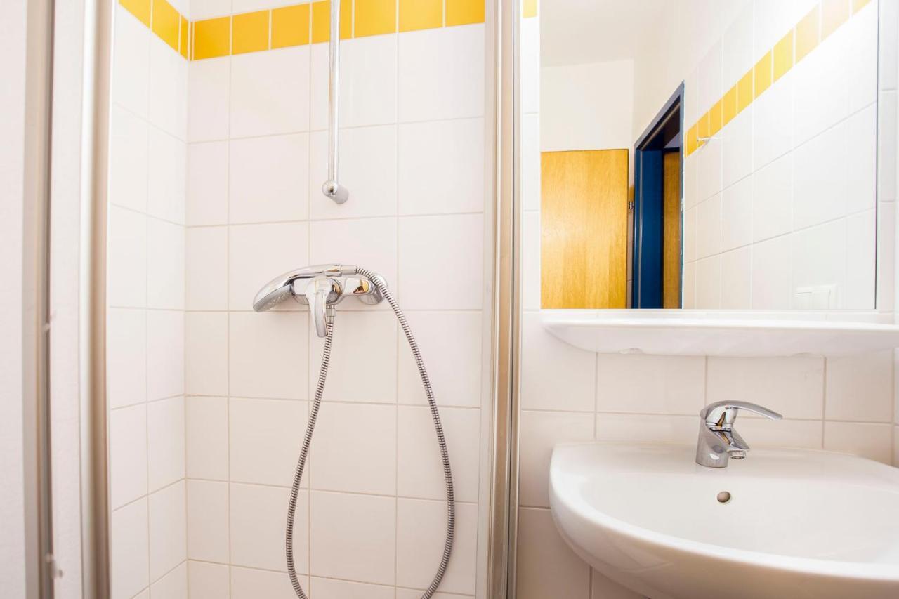 Mynext - Westbahnhof One Hostal Viena
