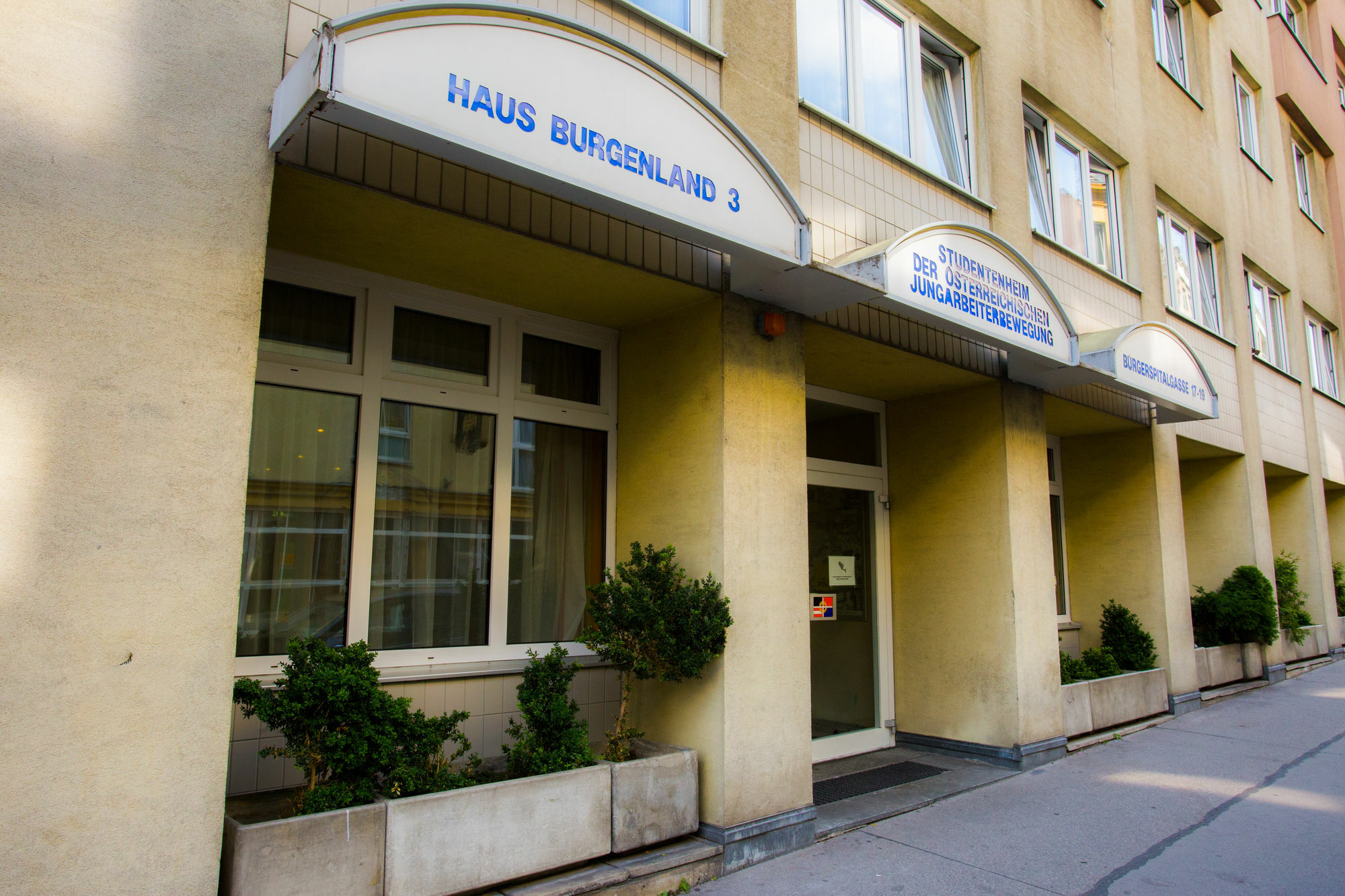 Mynext - Westbahnhof One Hostal Viena