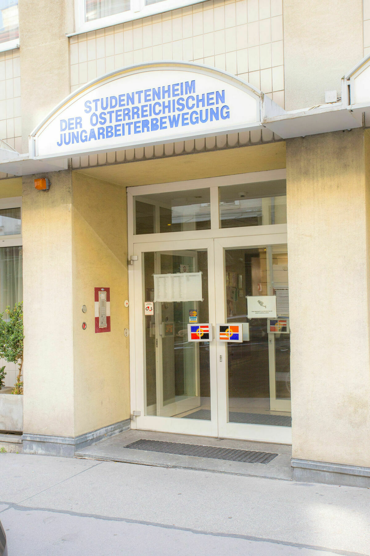 Hostal Mynext - Westbahnhof One